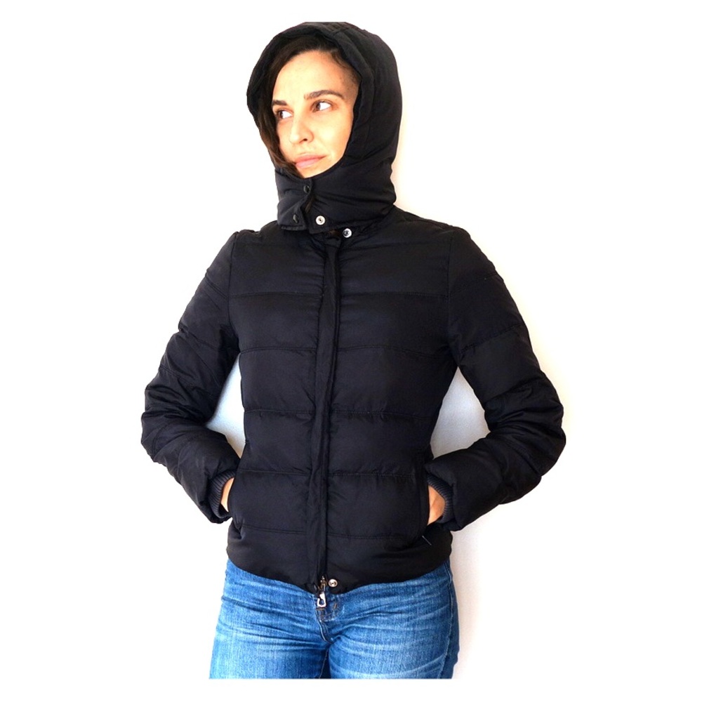 Black puffy down jacket